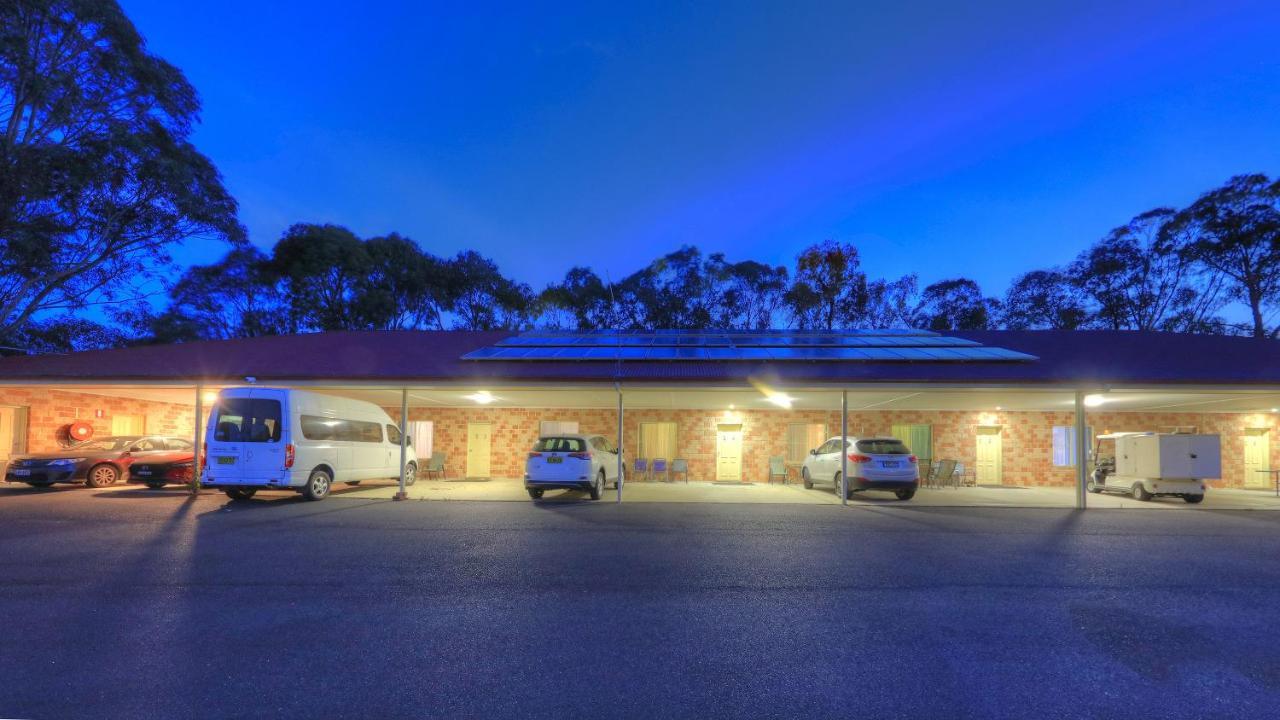 Golfers Inn Tenterfield Exterior photo