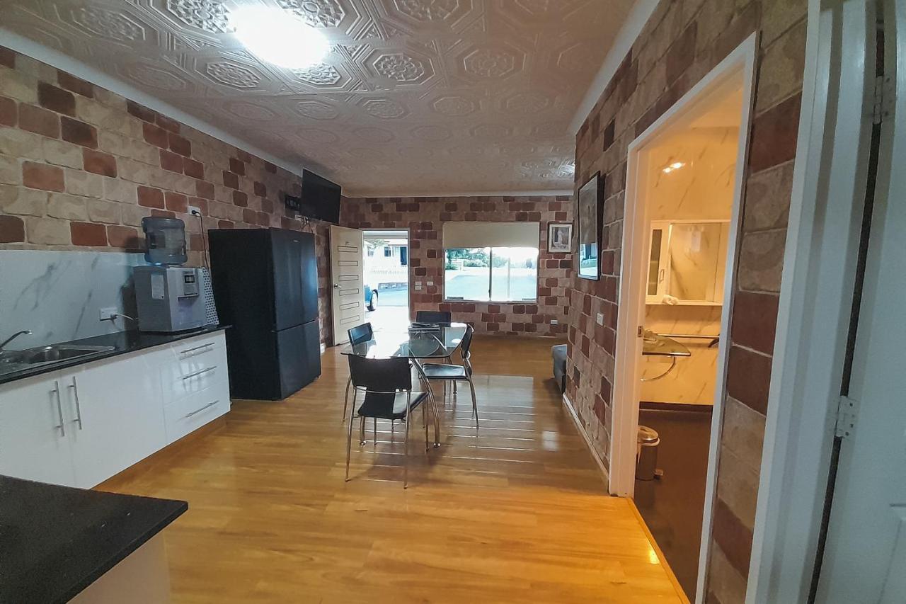 Golfers Inn Tenterfield Exterior photo